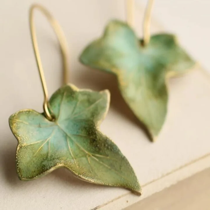 FEUILLE ENCHANTÉE | HARMONIE ÉTHÉRÉE BOUCLES D'OREILLES