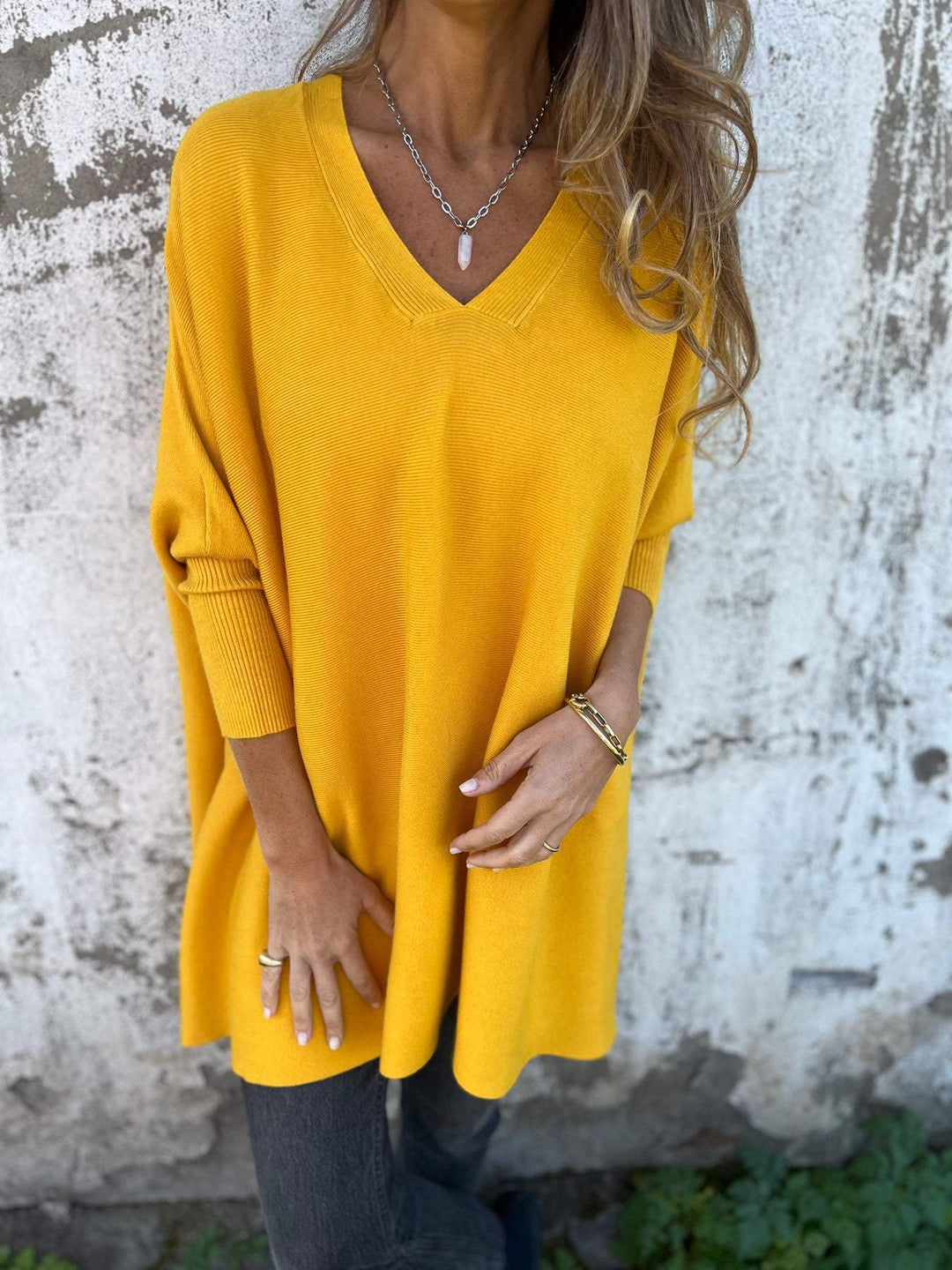 Micah™ | Pull en tricot confortable à décolleté en V et manches longues