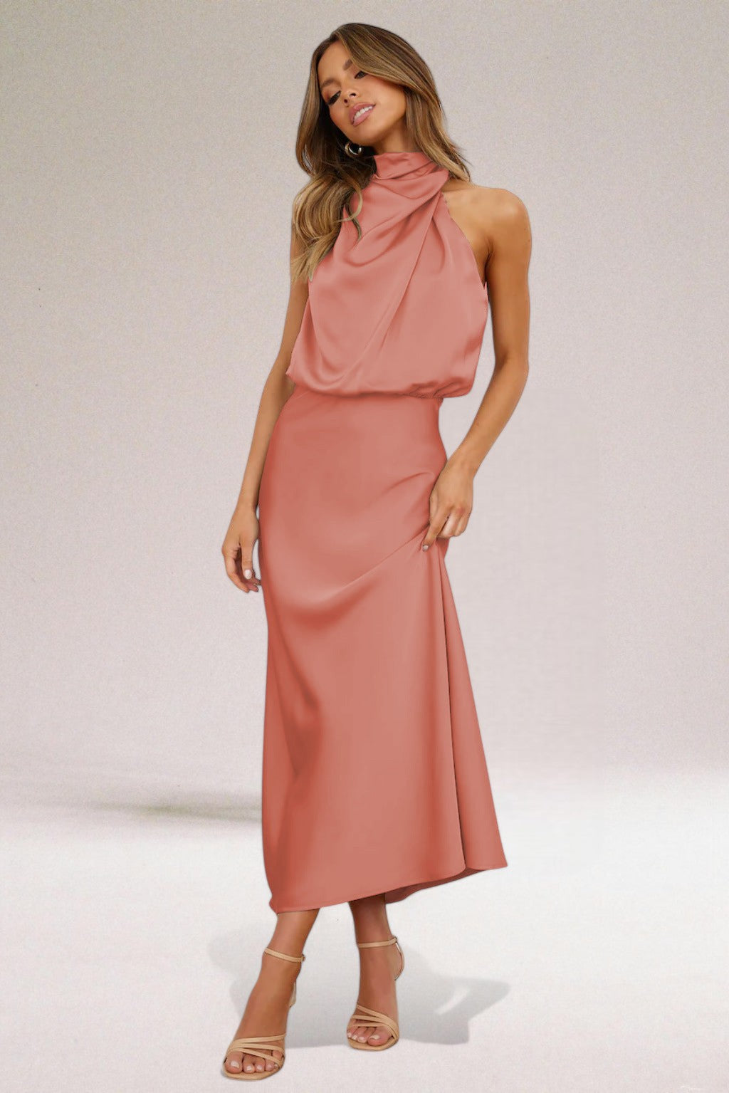 Selya™ | Robe Glamour avec Décolleté Halter et Tombé Fluide
