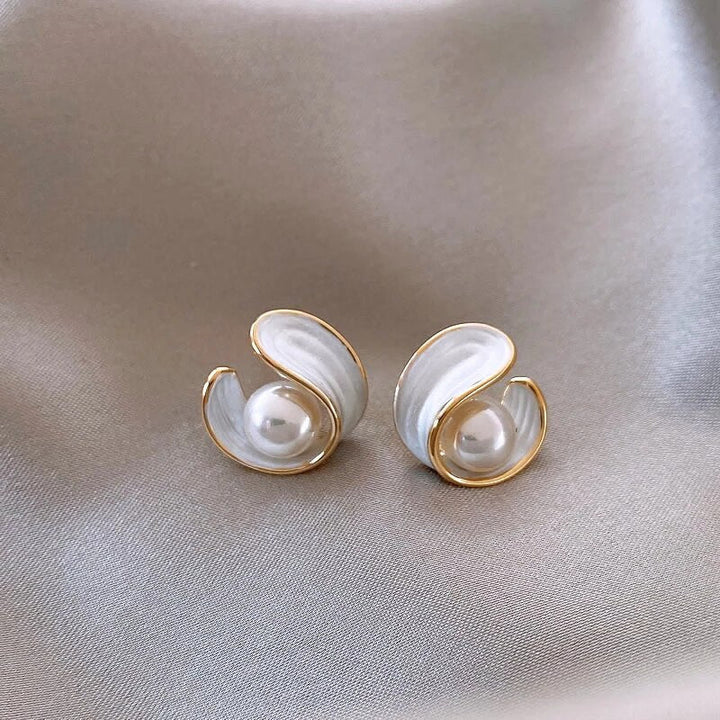 Boucles d'Oreilles en Opale Blanche avec Perles en Or