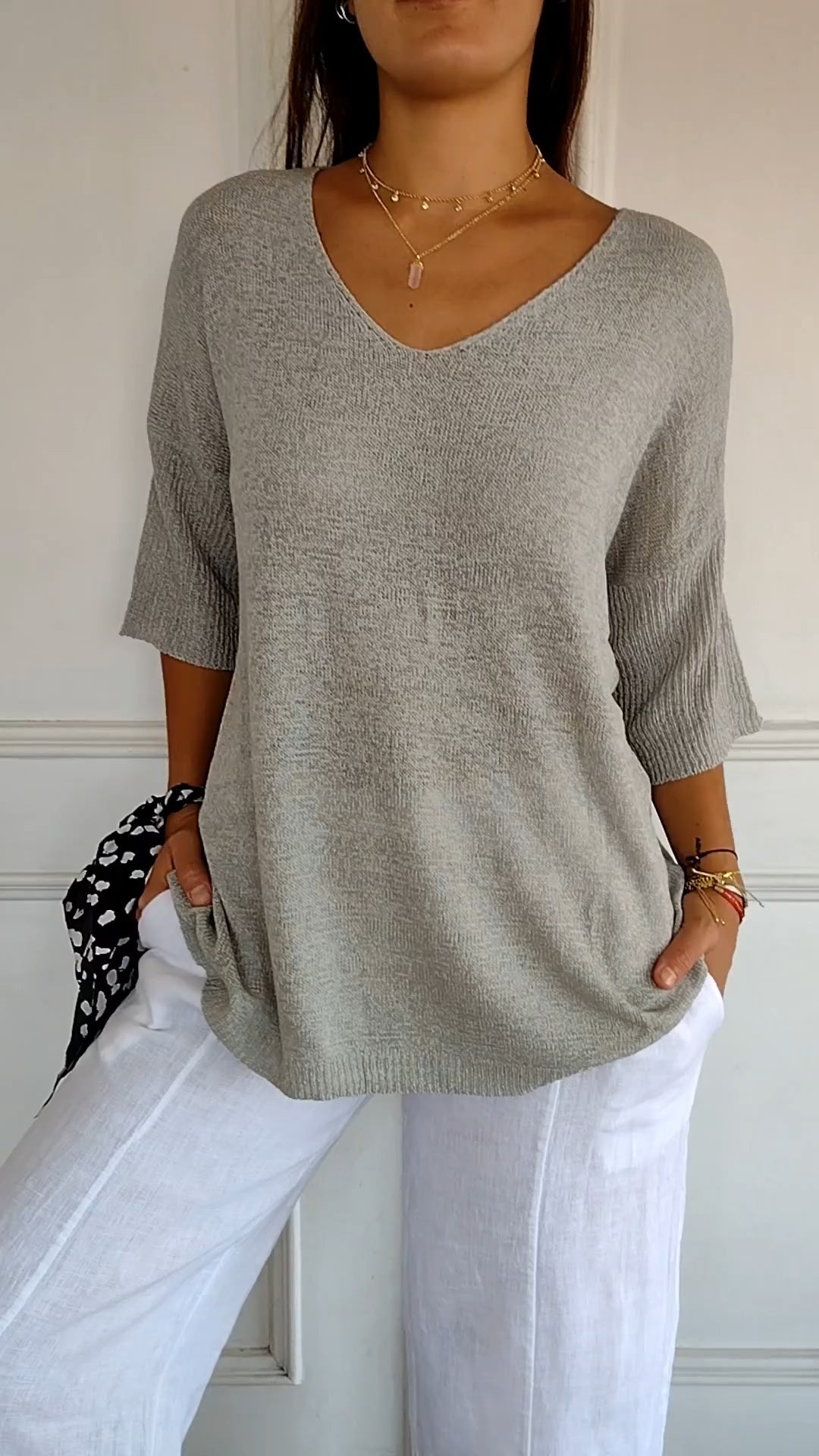 Thrylor™ | Haut Chic à Col en V