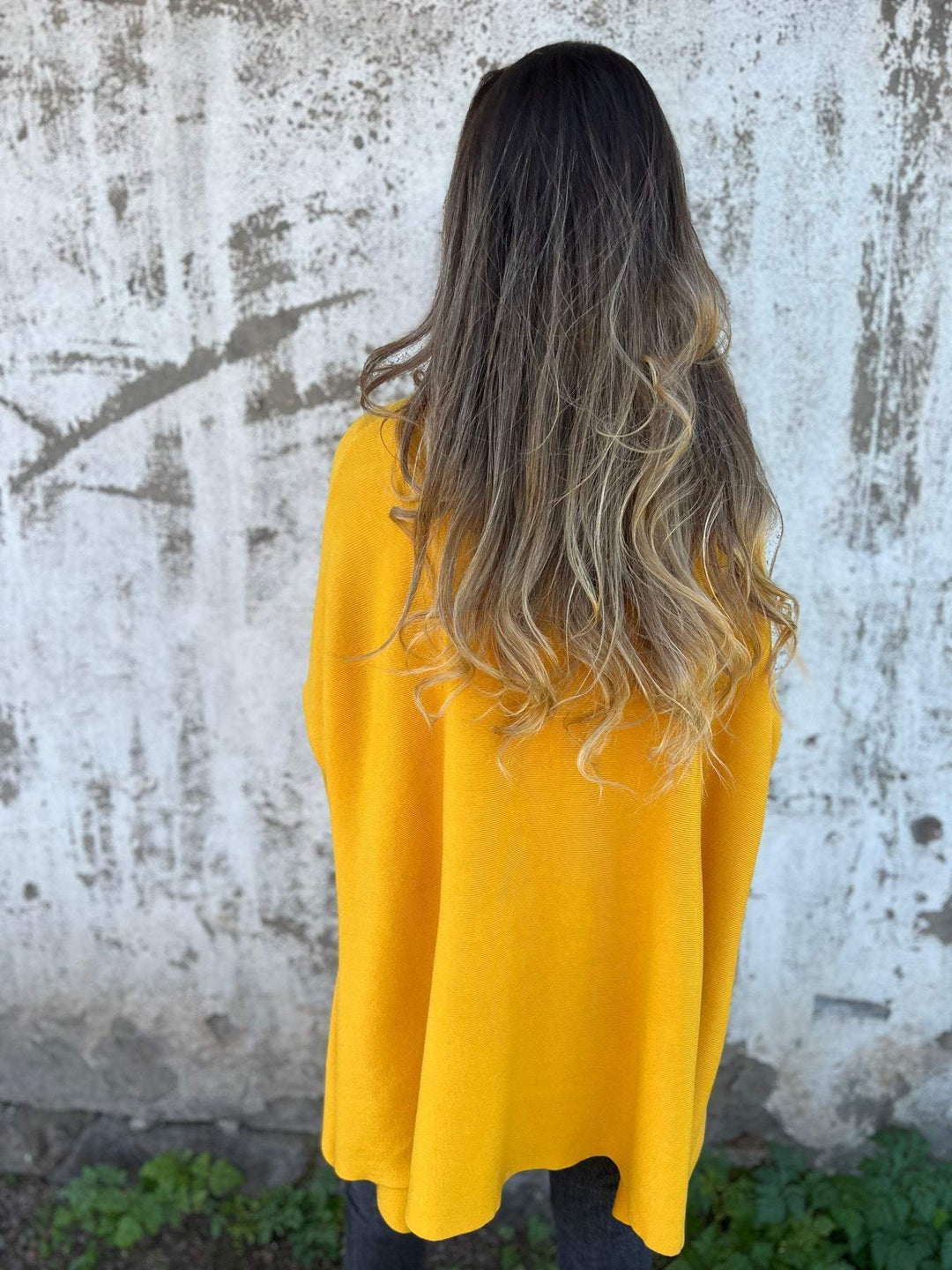 Micah™ | Pull en tricot confortable à décolleté en V et manches longues