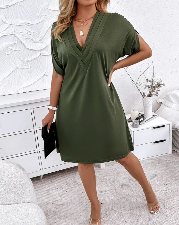 Jeanne™ | Robe élégante à col en V