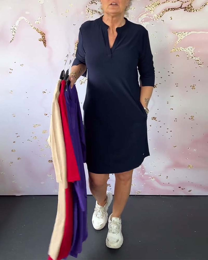 Velin™ | Robe Unie à Col en V pour une Élégance Intemporelle