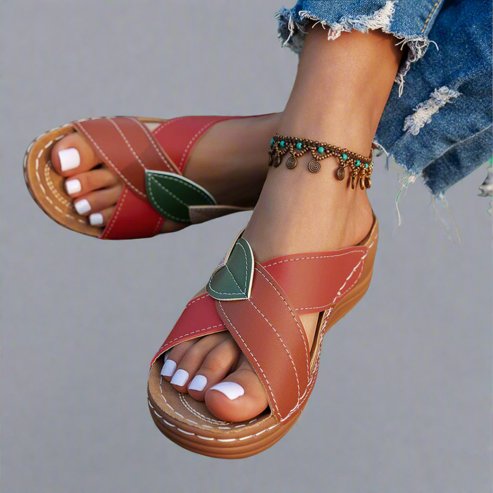 Nina | Sandales compensées faites à la main en matériau premium