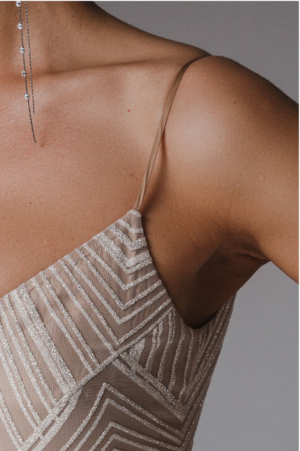 Xyros™ | Robe Midi Élégante à Sequins Géométriques