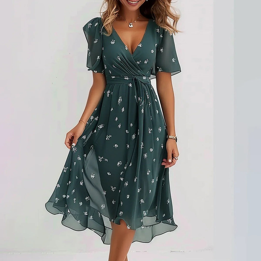 Carole | Robe élégante à manches courtes