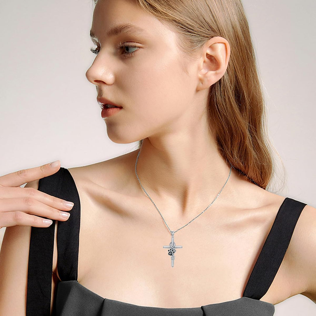 Lyora - collier pattes et croix en argent