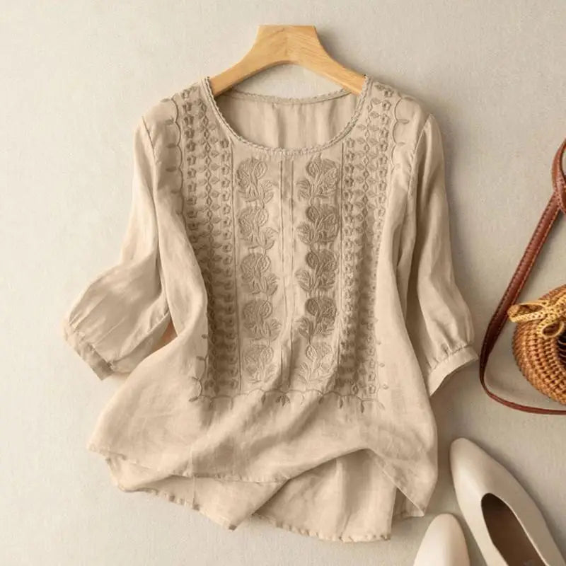 Tyla™ | Blouse Relaxed Brodée Élégante
