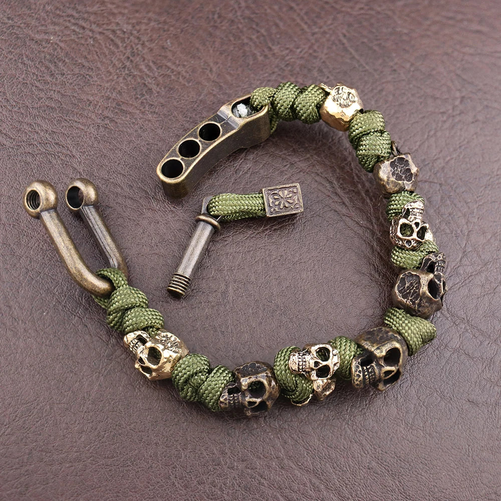Ezra™ | Bracelet Deathgrip avec Crânes en Alliage Durable