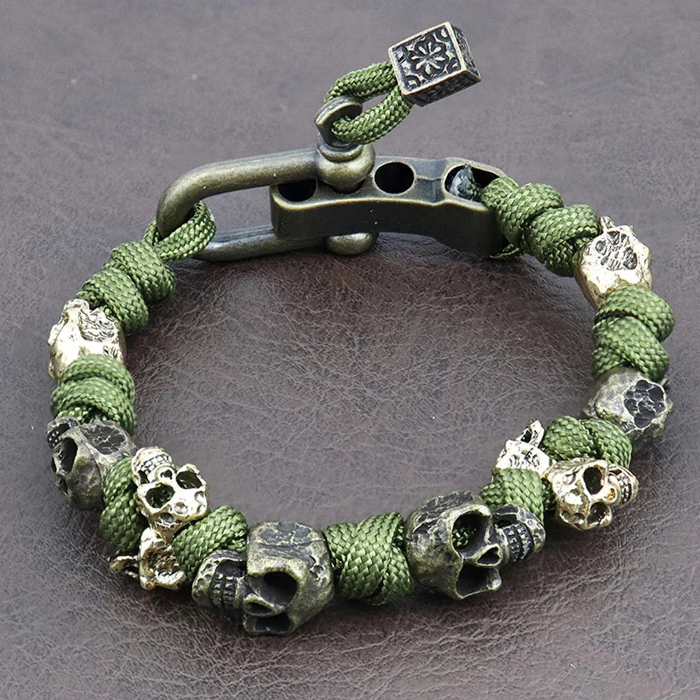 Ezra™ | Bracelet Deathgrip avec Crânes en Alliage Durable