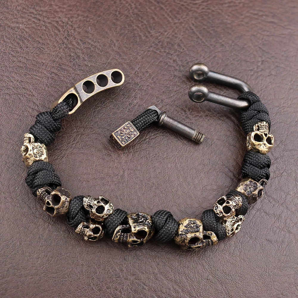 Ezra™ | Bracelet Deathgrip avec Crânes en Alliage Durable