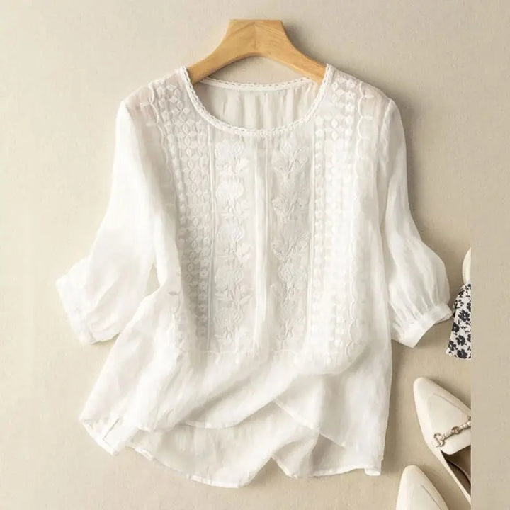 Tyla™ | Blouse Relaxed Brodée Élégante