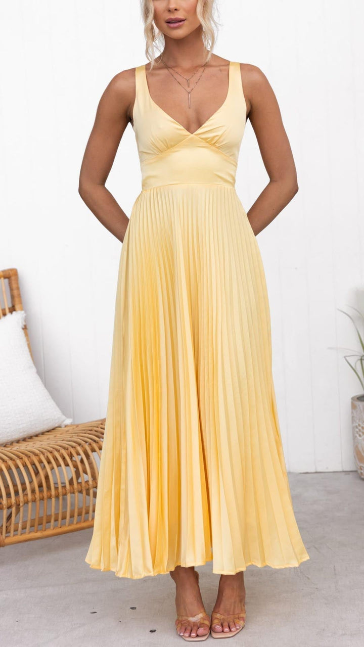 Elaraa™ | Élégante Robe Maxi Plissée Jaune avec Décolleté en V