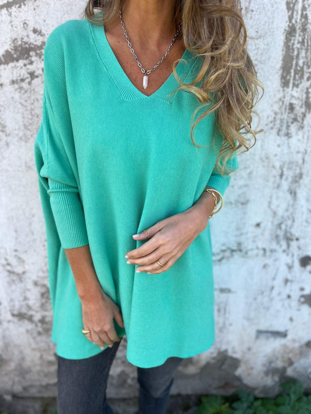 Micah™ | Pull en tricot confortable à décolleté en V et manches longues