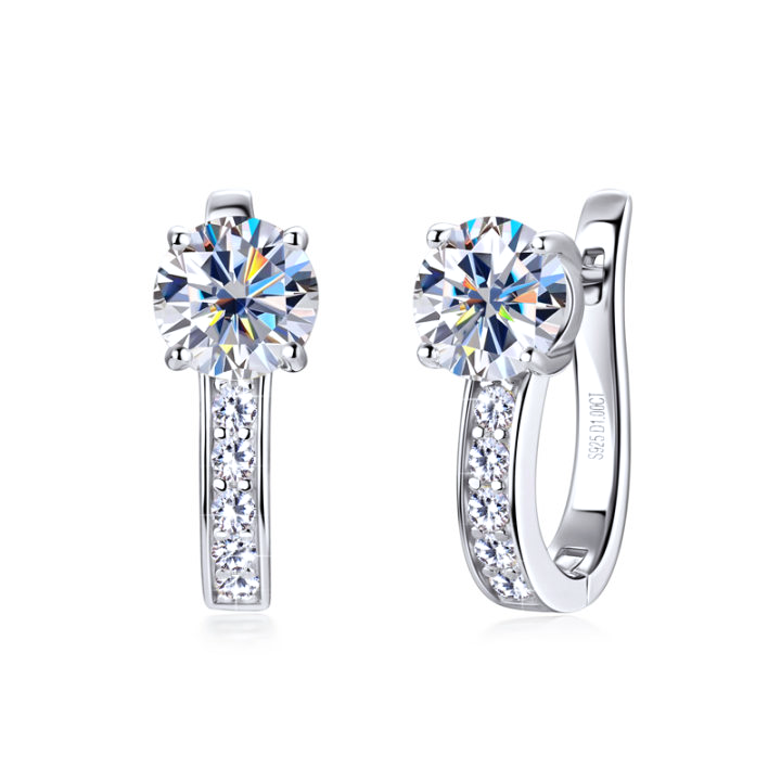 Boucles d'oreilles Huggie Moissanite