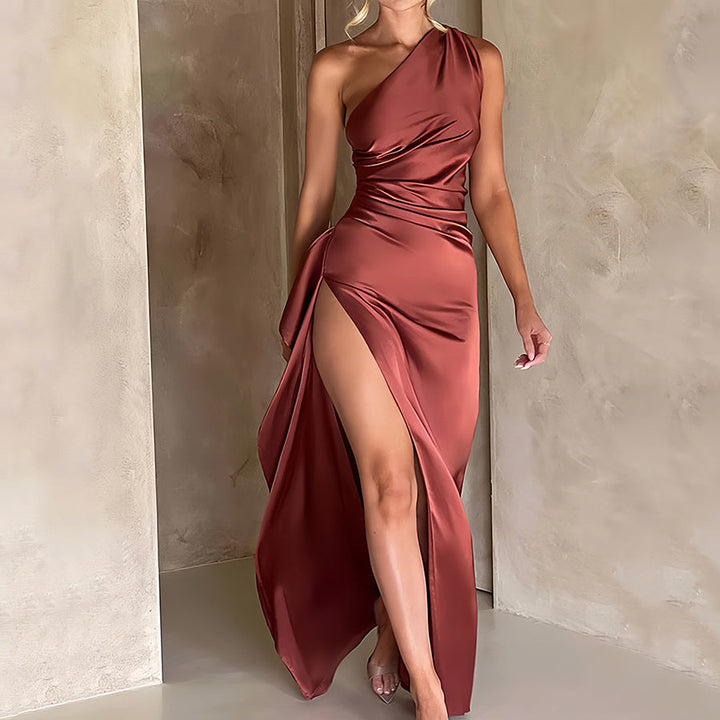 Delya™ | Robe Fendue Noire Sculptante et Élégante