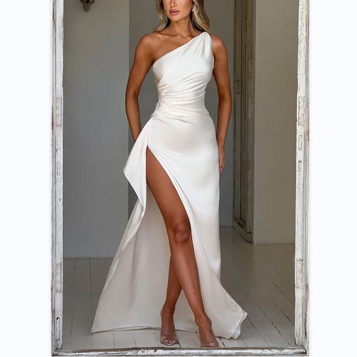Delya™ | Robe Fendue Noire Sculptante et Élégante